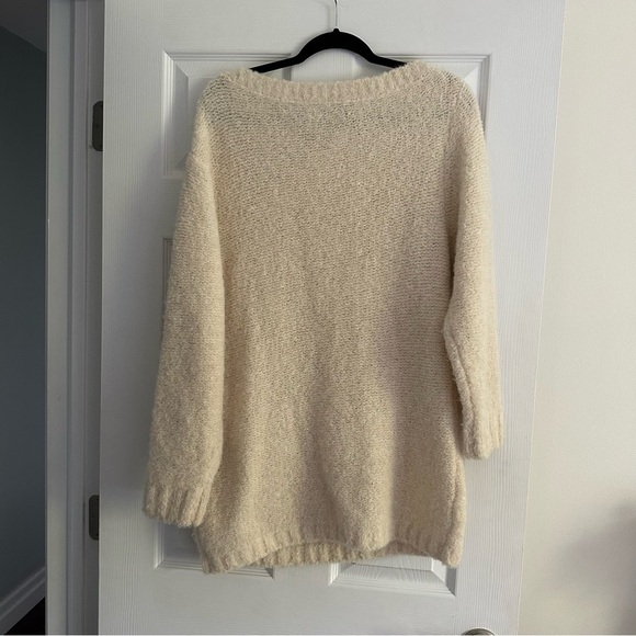 Size S Aritzia Wilfred Free Oversized Cream Alpaca Wool Sweater - Picture 3 of 7